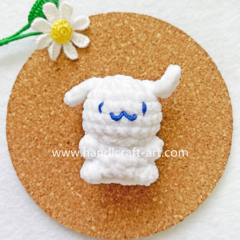 Cute Mini Crochet Animals： Cinnamoroll