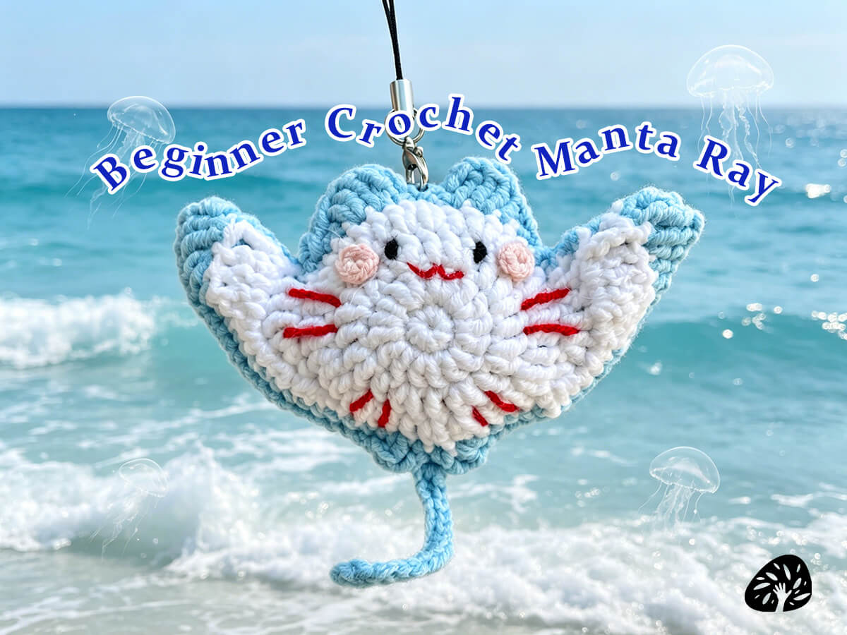 Calming Beginner Crochet Manta Ray – Keychain, Bag Charm & Small Gift