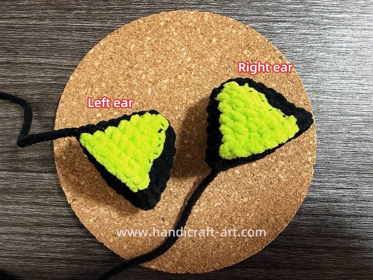 Crochet Luo Xiaohei's ears